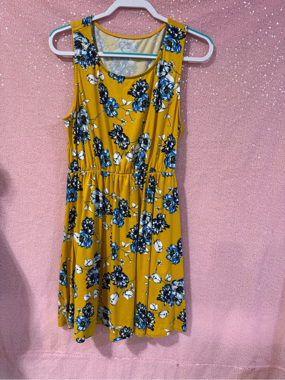 Source Unknown Yellow Floral Midi Dress with Blue Accents J3